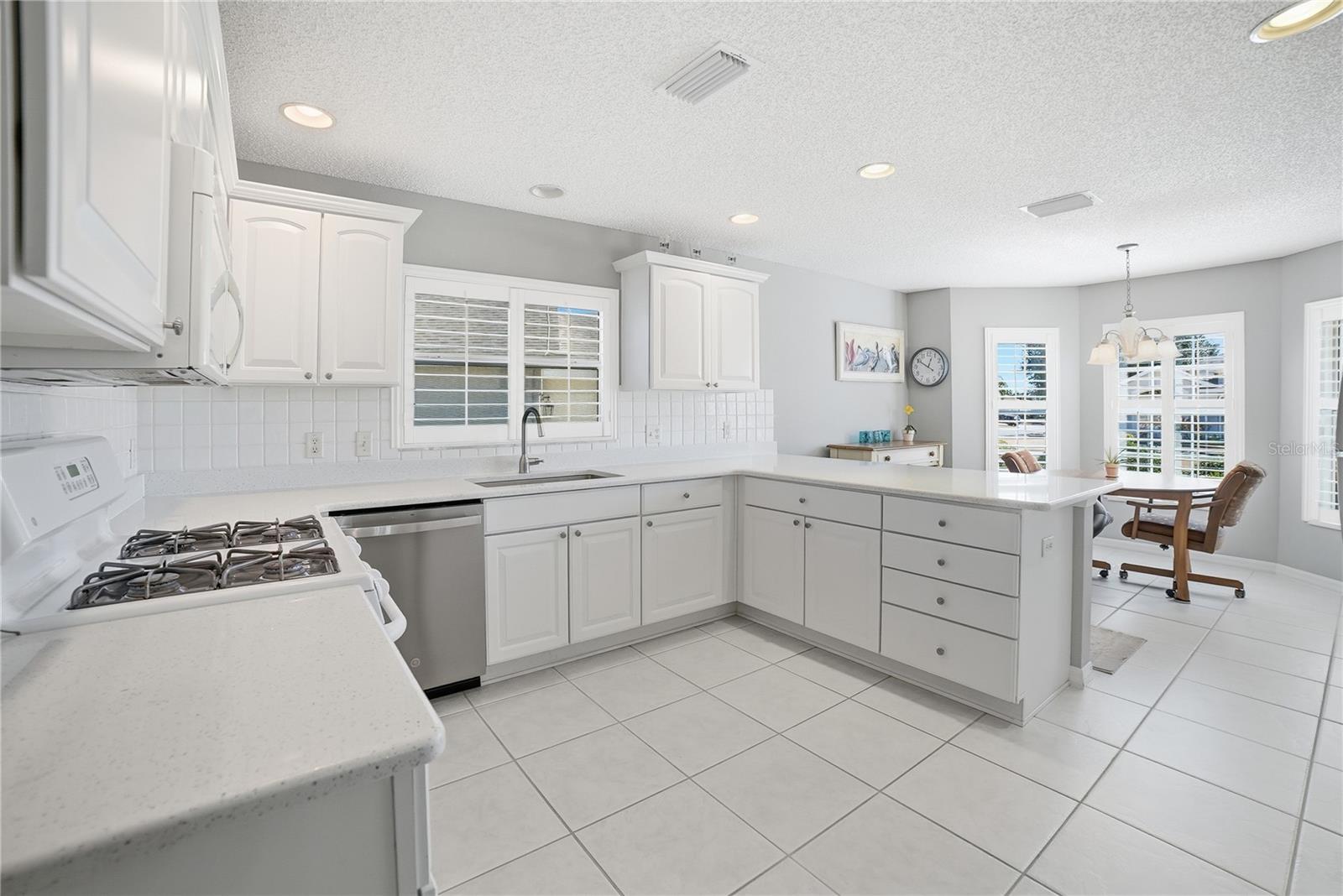 Image 33 of 51 For 7132 172nd Hazelwood Loop