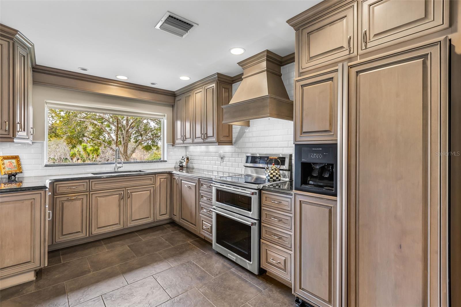 Image 7 of 40 For 1500 Crooked Lake Drive