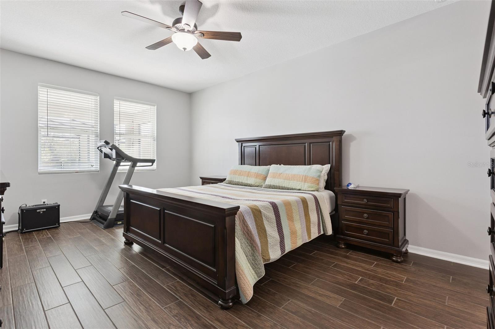 Image 16 of 50 For 2400 Artist Point Court