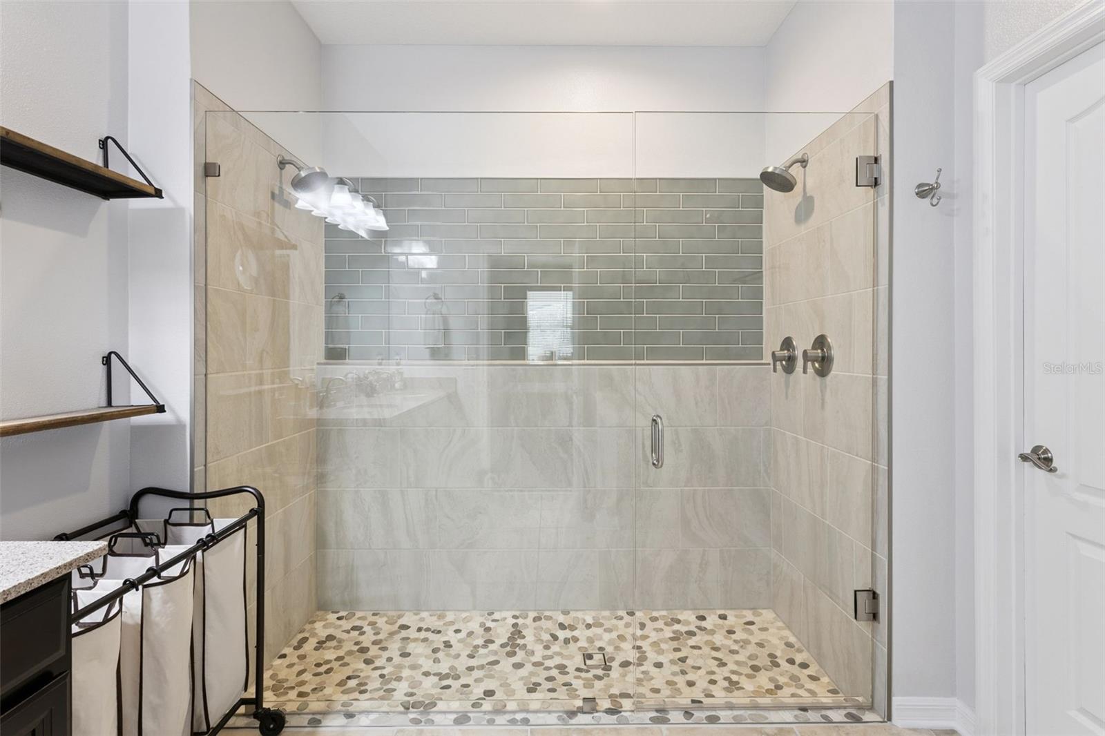 Image 19 of 50 For 2400 Artist Point Court