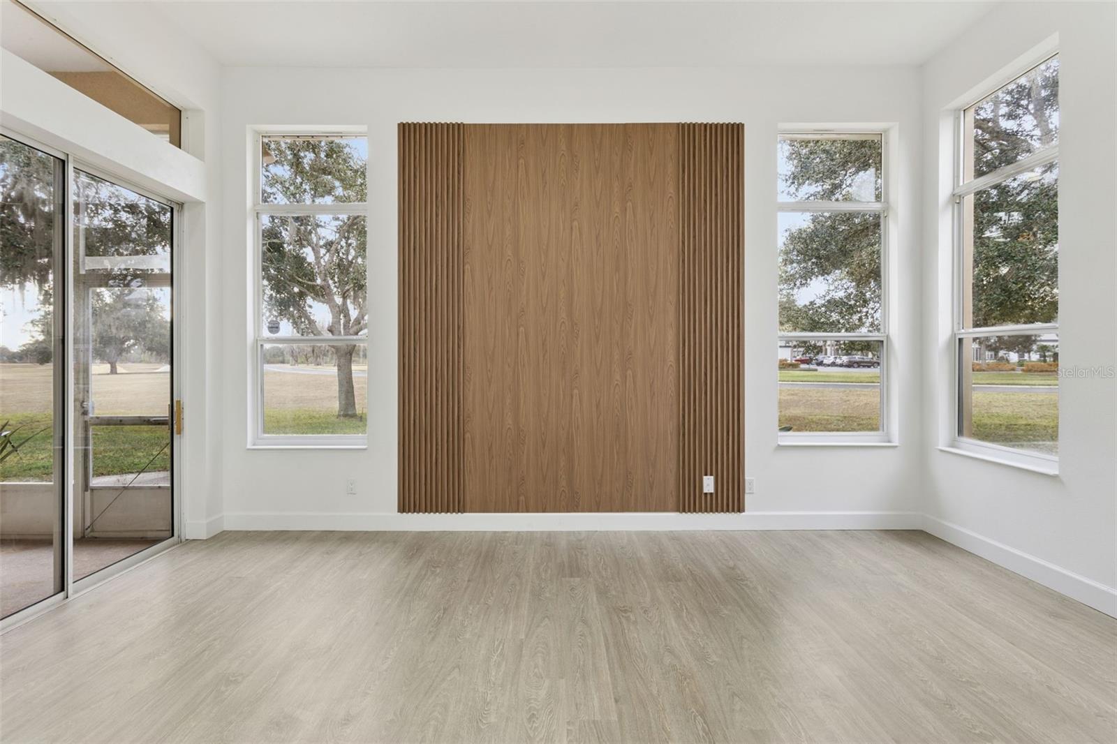 Image 14 of 94 For 5352 Treasure View Way