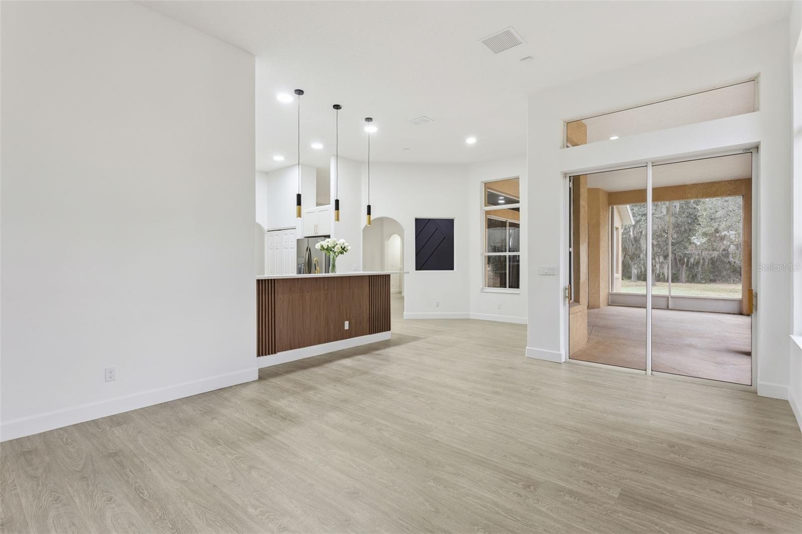 Image 15 of 94 For 5352 Treasure View Way