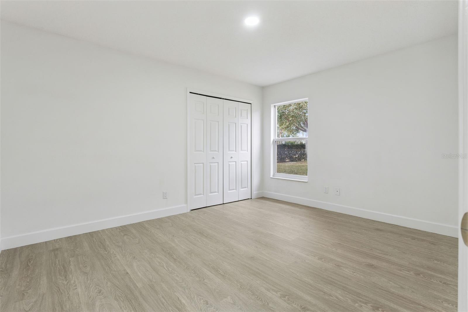 Image 27 of 94 For 5352 Treasure View Way