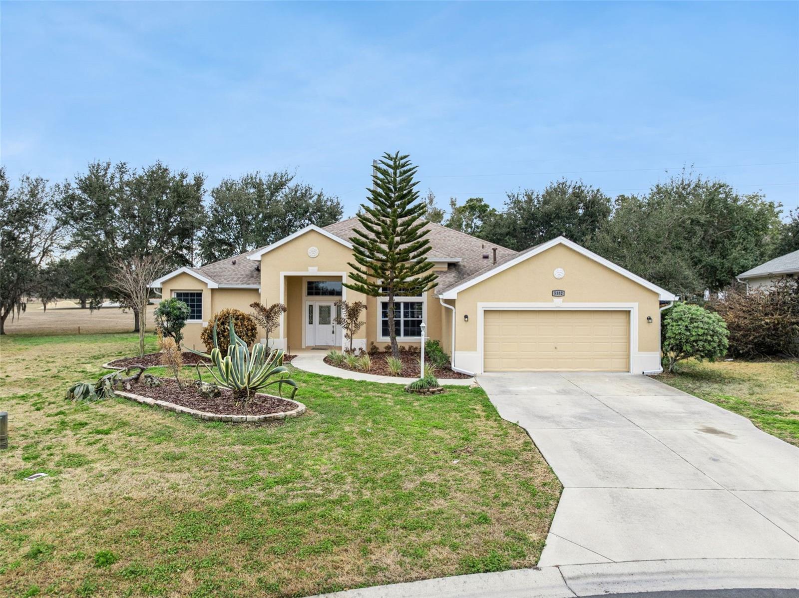 Image 4 of 94 For 5352 Treasure View Way