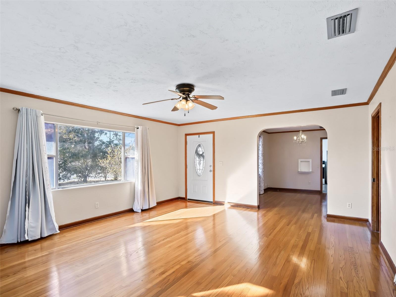 Image 10 of 49 For 519 Huey Street