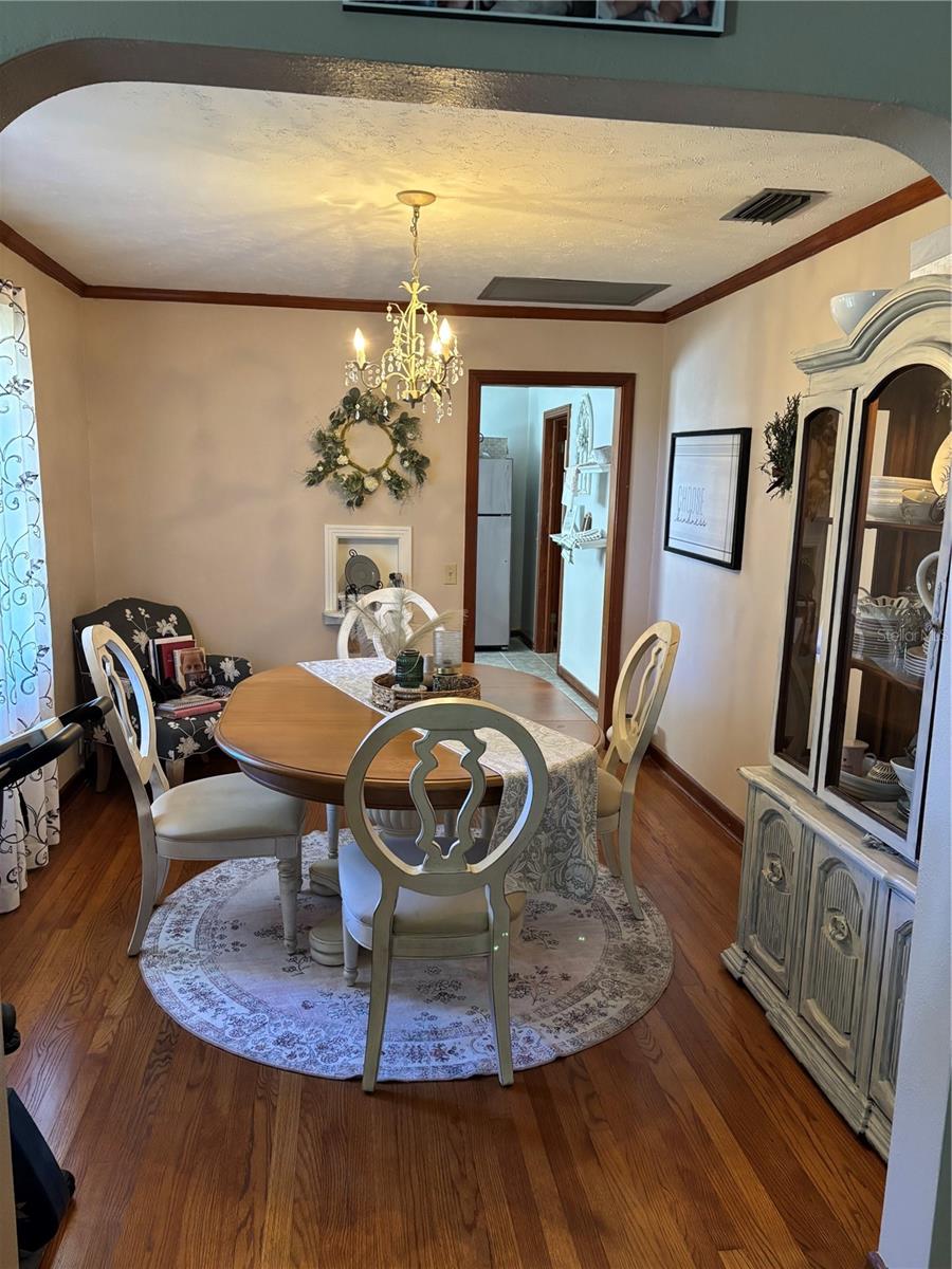 Image 13 of 49 For 519 Huey Street