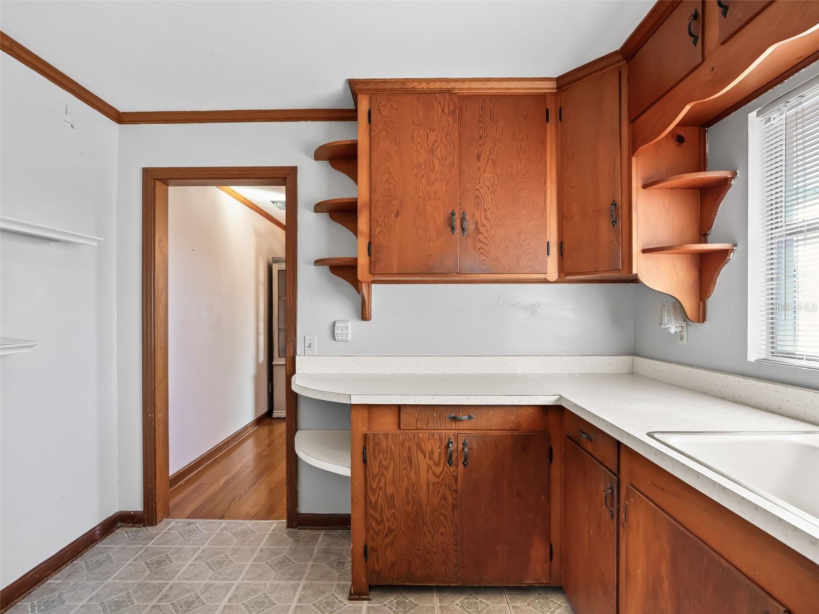 Image 19 of 49 For 519 Huey Street