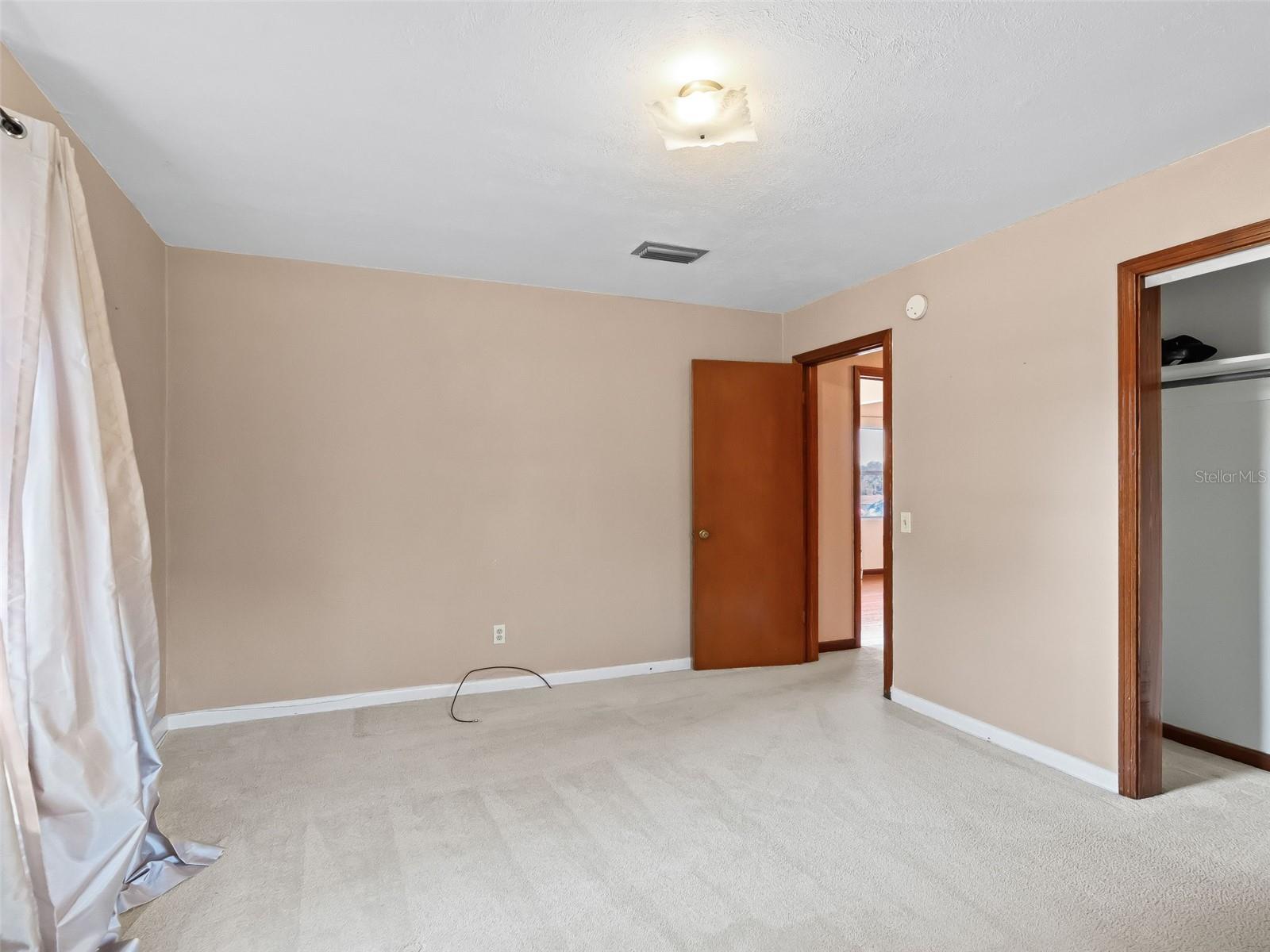 Image 29 of 49 For 519 Huey Street