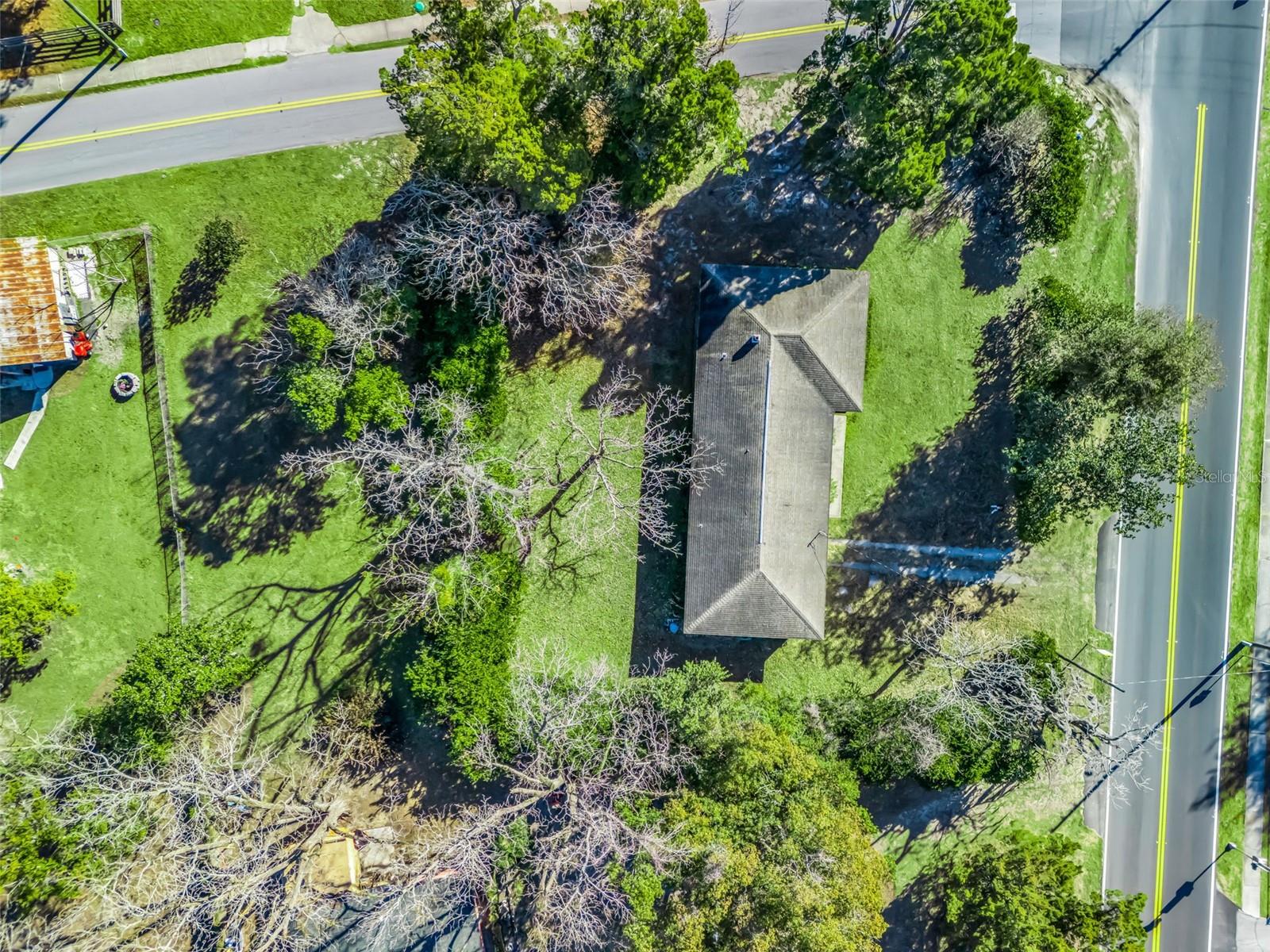 Image 43 of 49 For 519 Huey Street