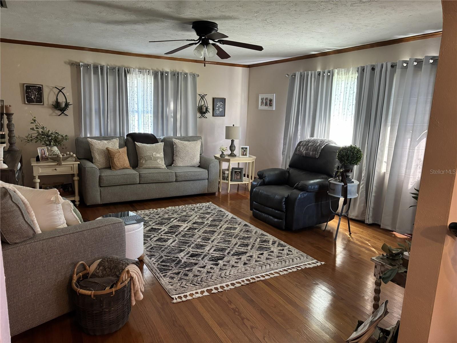 Image 9 of 49 For 519 Huey Street