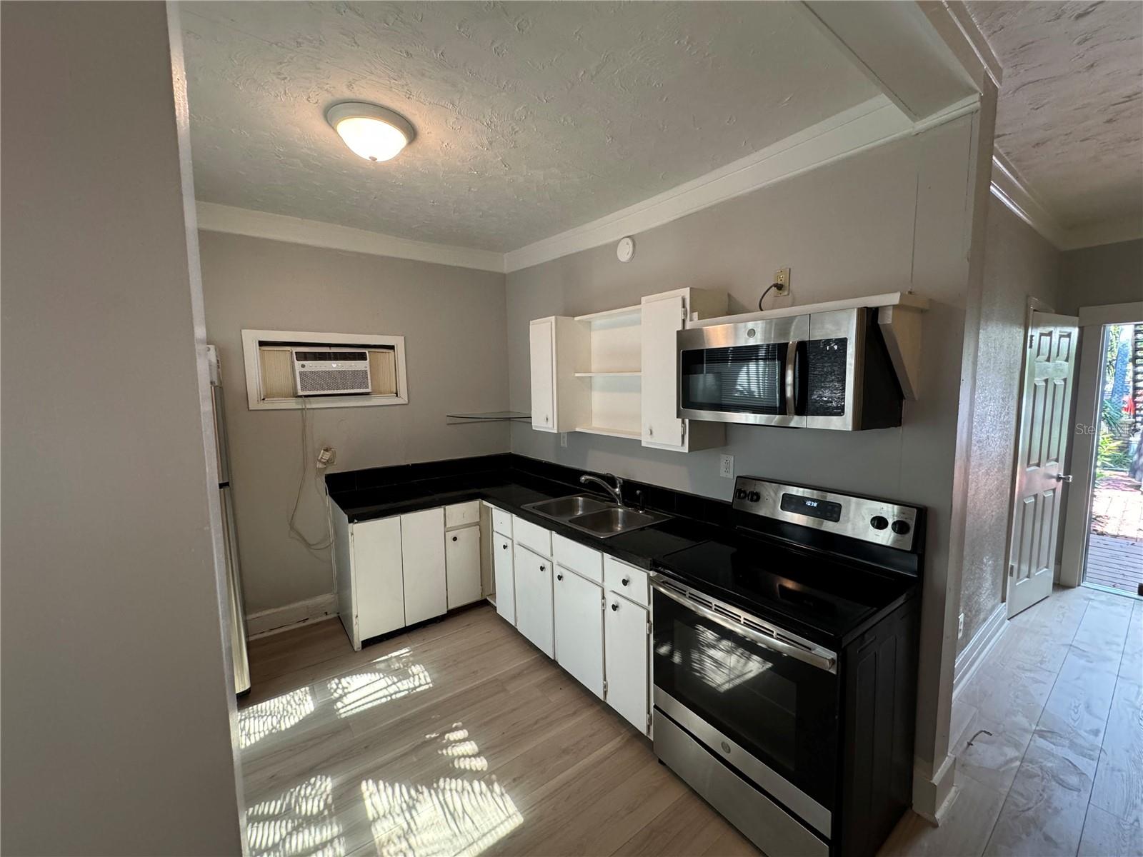 Image 4 of 10 For 7306 Earlwood Avenue