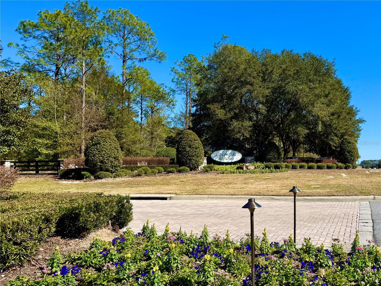 Details for 35135 Pinegate Trail, EUSTIS, FL 32736