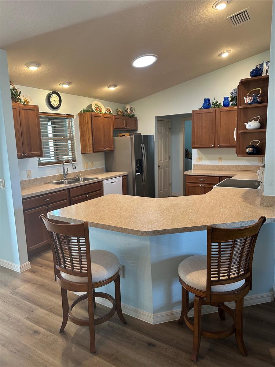 Image 7 of 22 For 531 Saint Andrews Boulevard