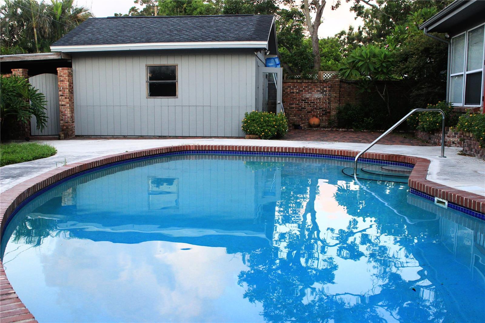 Image 31 of 50 For 2910 11th Avenue N