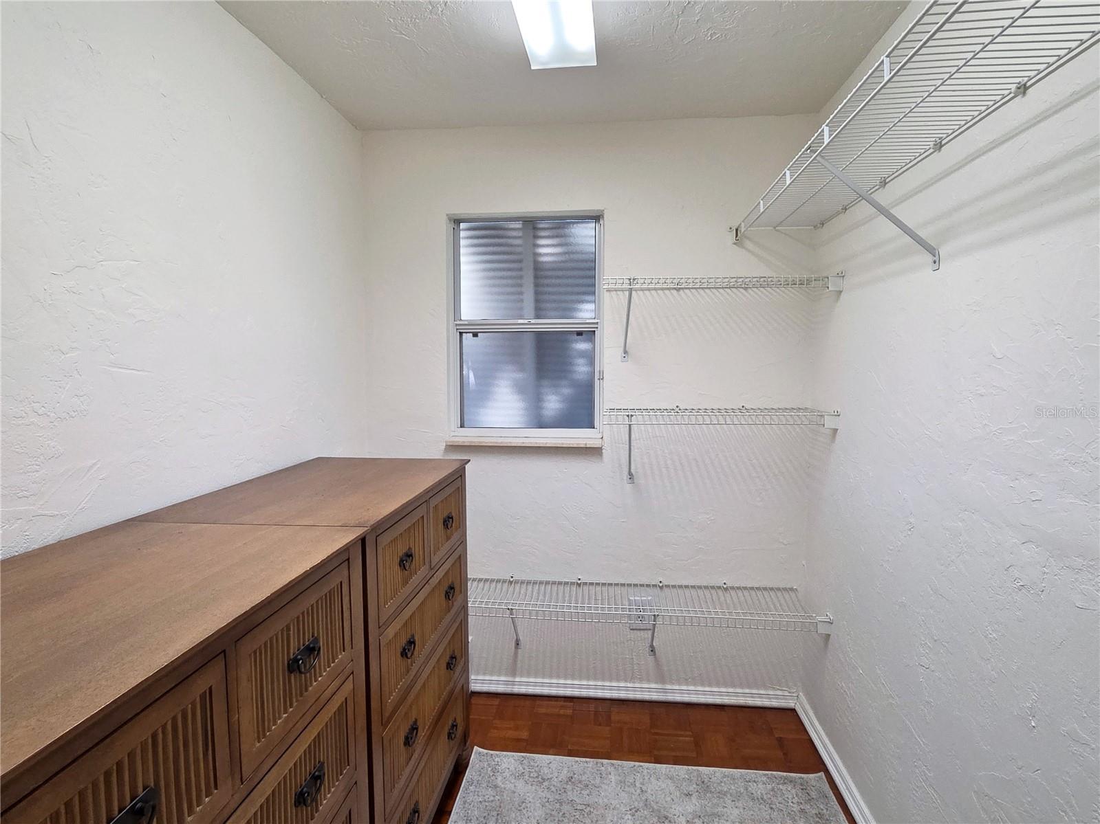 Image 35 of 50 For 2910 11th Avenue N