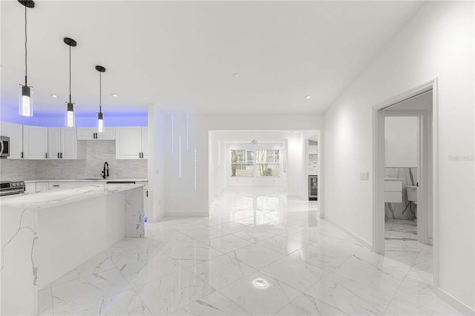 Image 14 of 70 For 210 Palermo Place