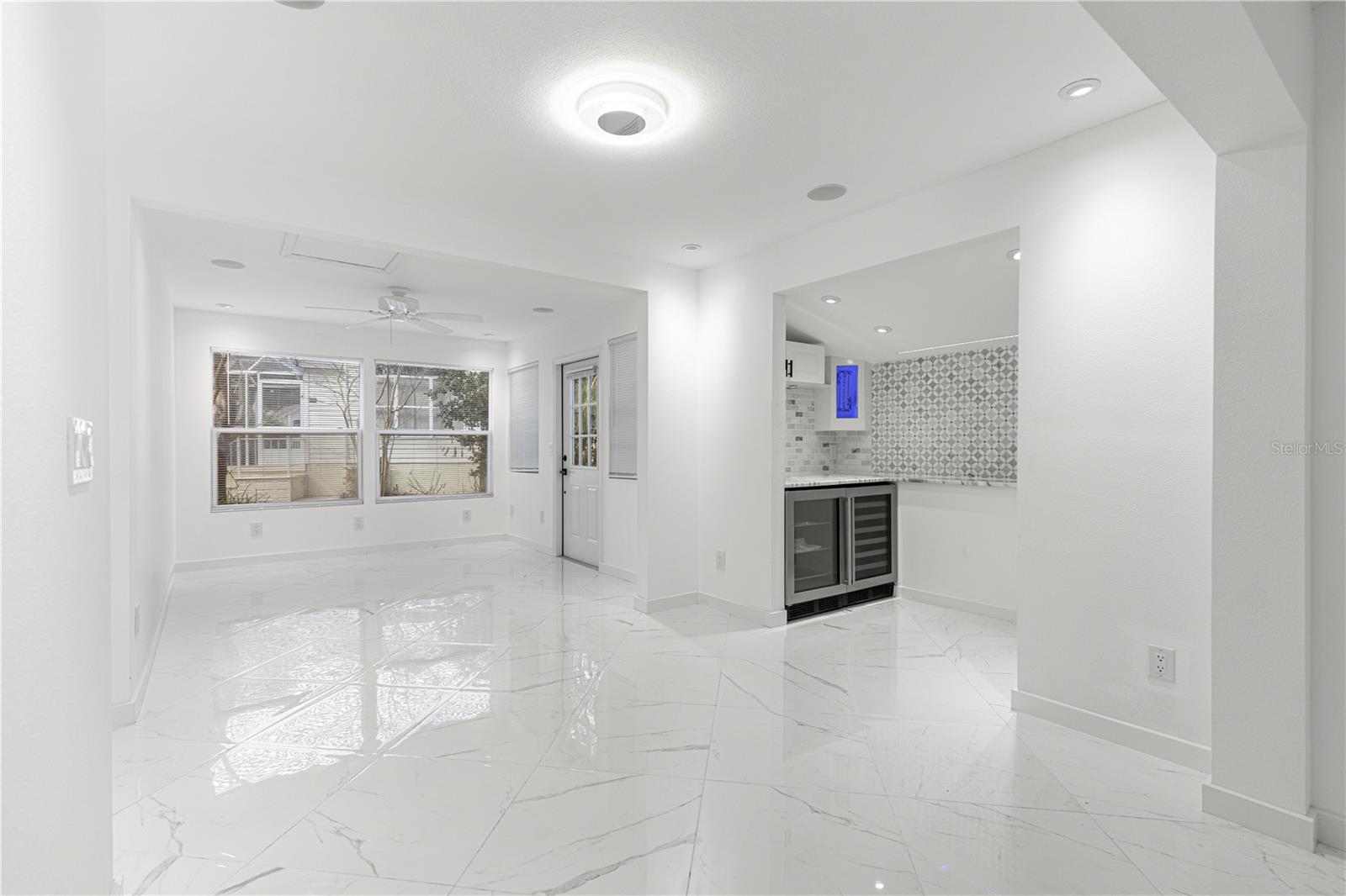 Image 19 of 70 For 210 Palermo Place