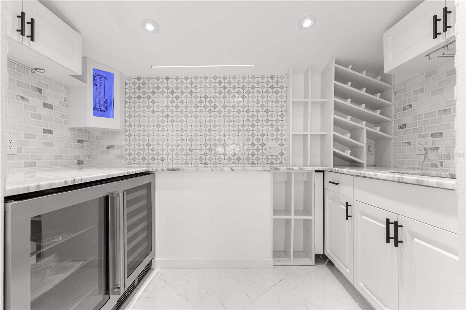 Image 20 of 70 For 210 Palermo Place