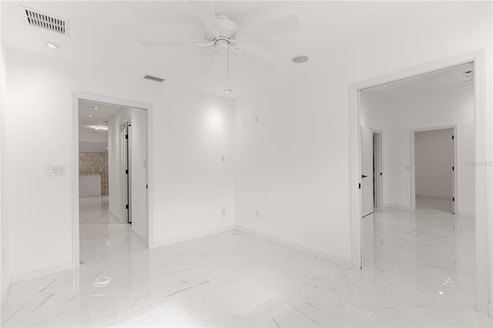 Image 30 of 70 For 210 Palermo Place