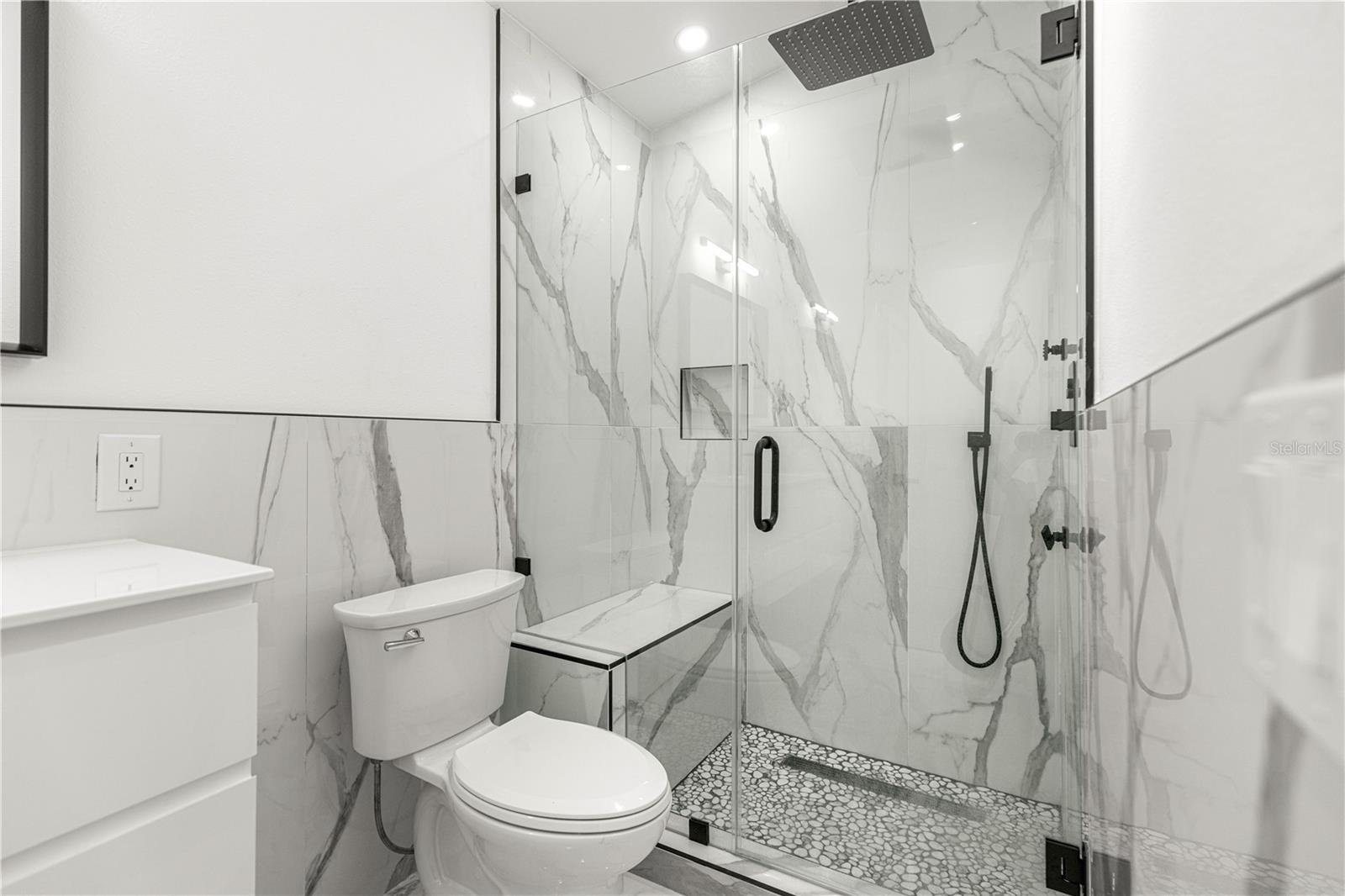 Image 46 of 70 For 210 Palermo Place