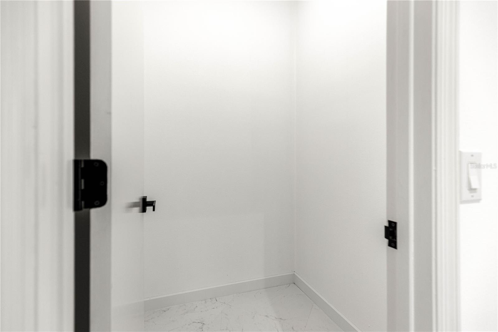 Image 49 of 70 For 210 Palermo Place