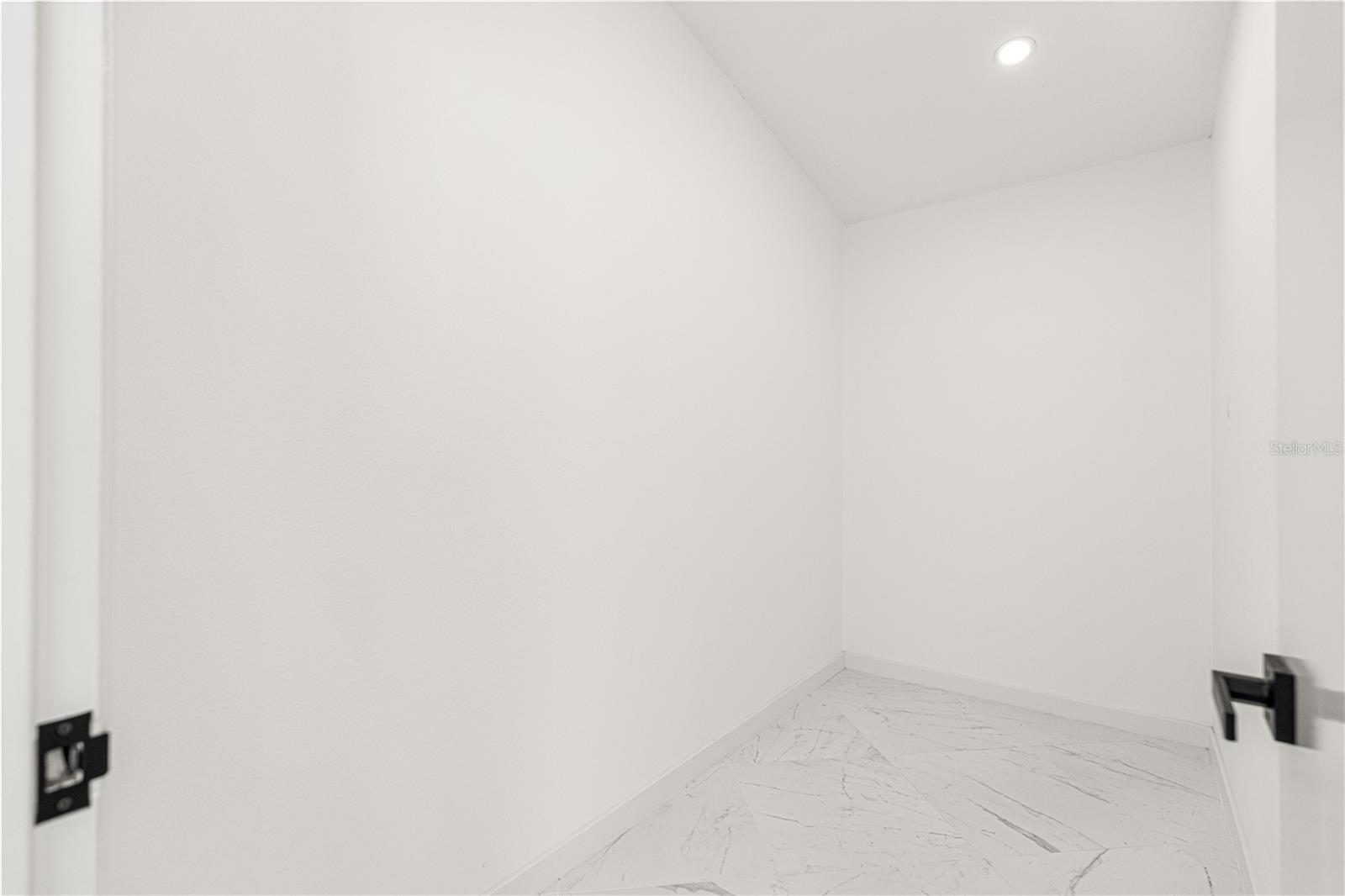 Image 50 of 70 For 210 Palermo Place