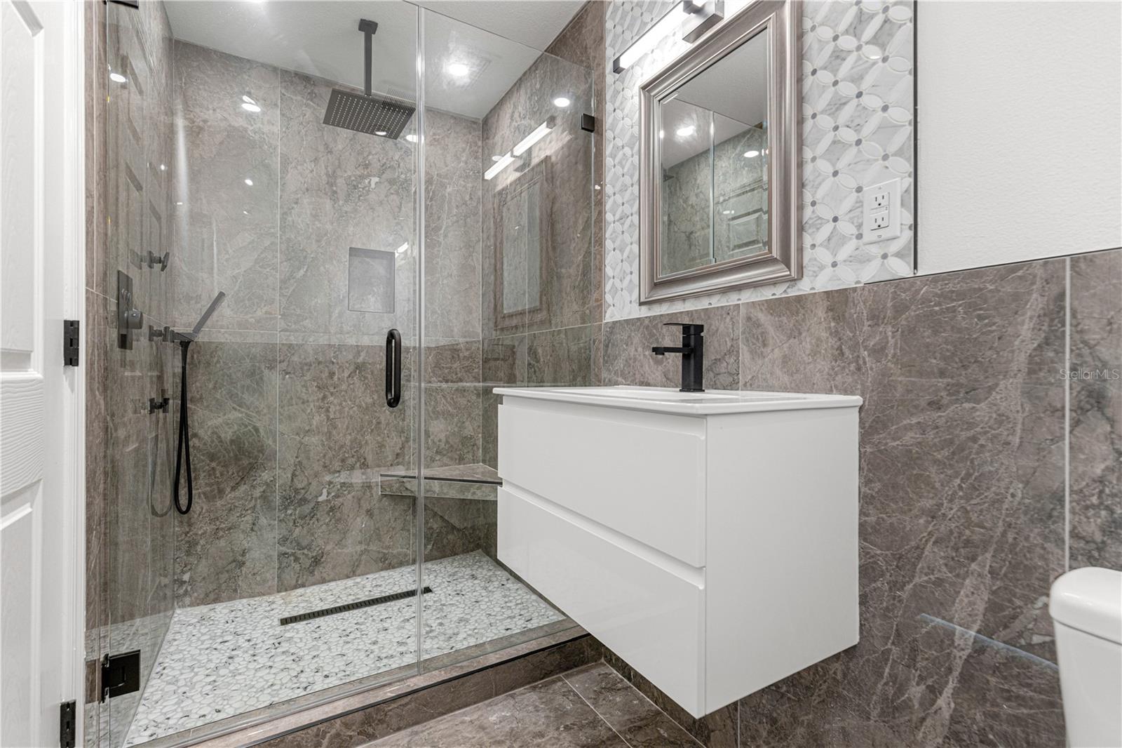 Image 52 of 70 For 210 Palermo Place