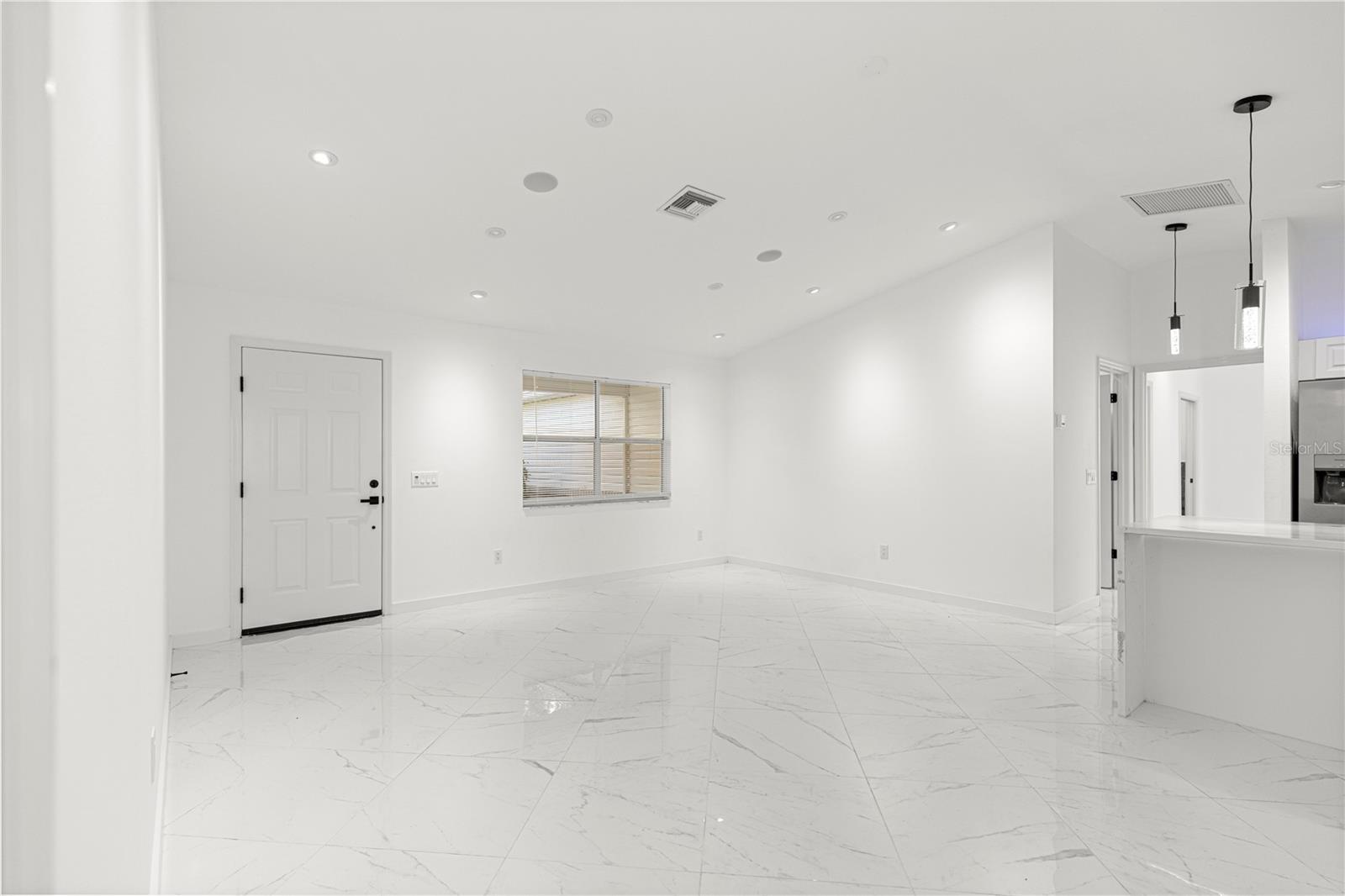 Image 6 of 70 For 210 Palermo Place