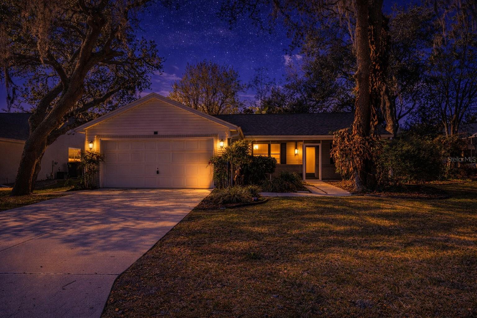 Image 64 of 70 For 210 Palermo Place