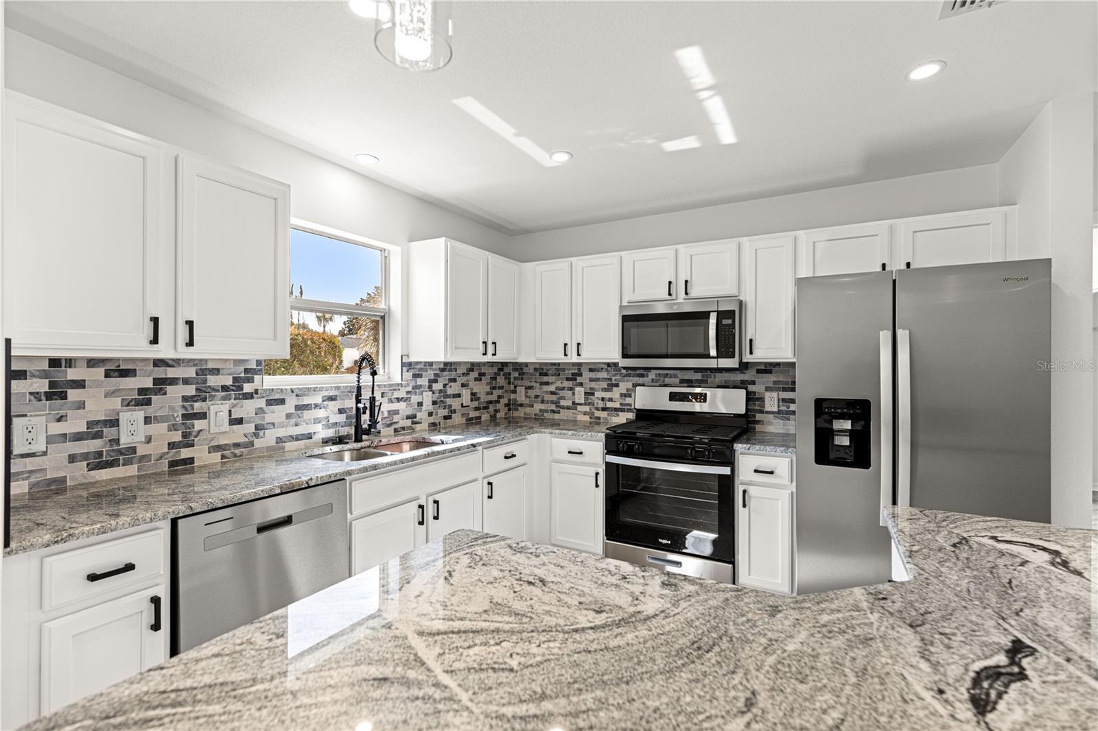 Image 10 of 46 For 8338 178th Deveaux Lane