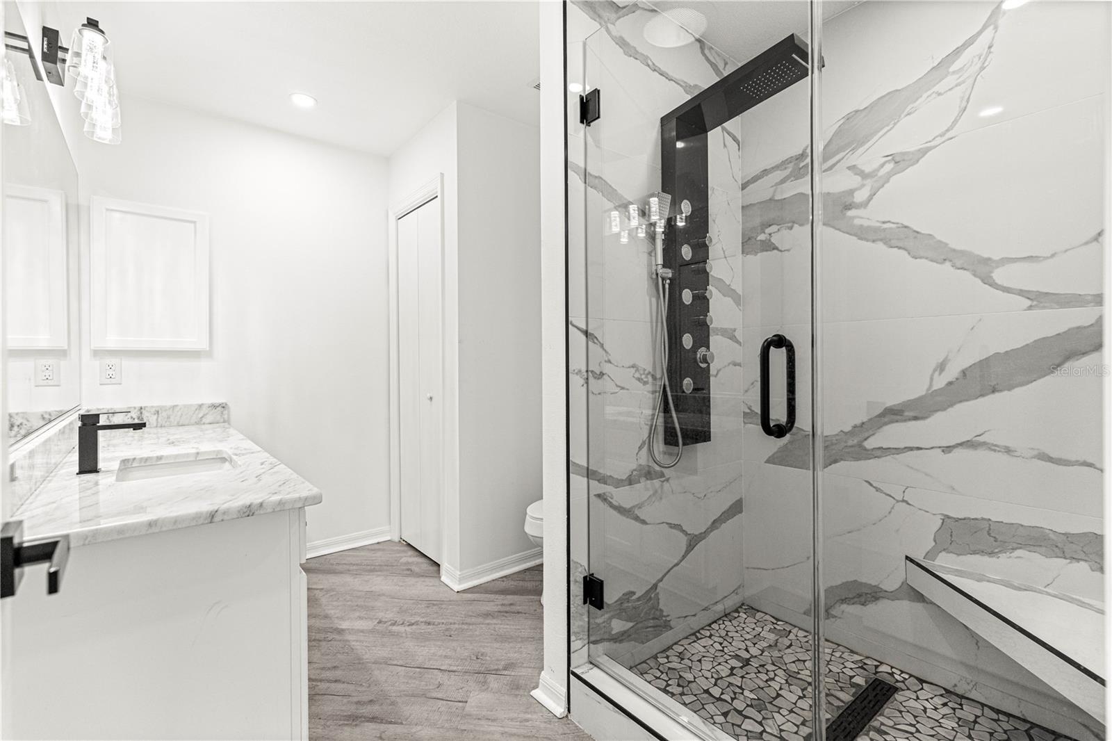 Image 19 of 46 For 8338 178th Deveaux Lane