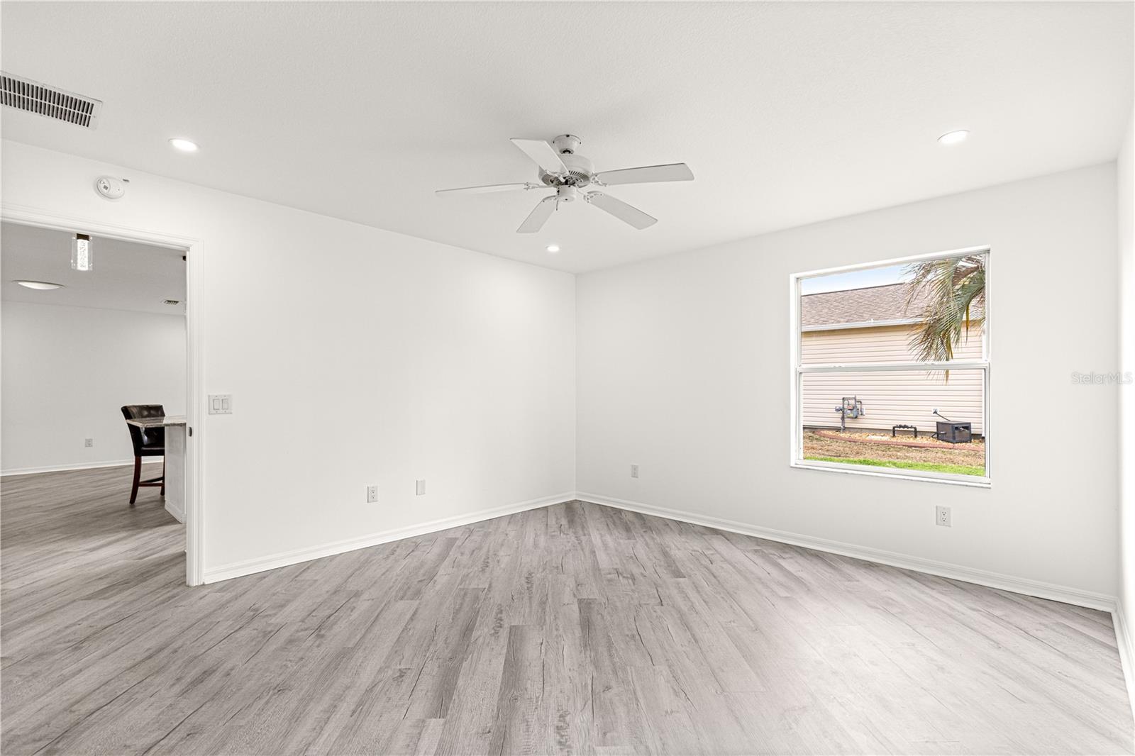 Image 20 of 46 For 8338 178th Deveaux Lane