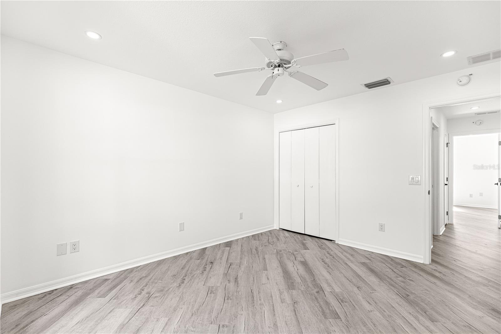 Image 24 of 46 For 8338 178th Deveaux Lane