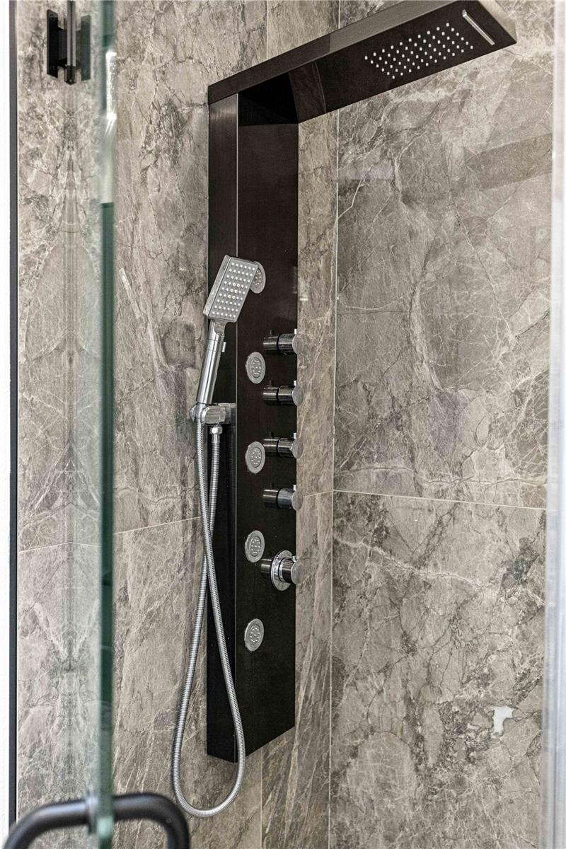 Image 26 of 46 For 8338 178th Deveaux Lane