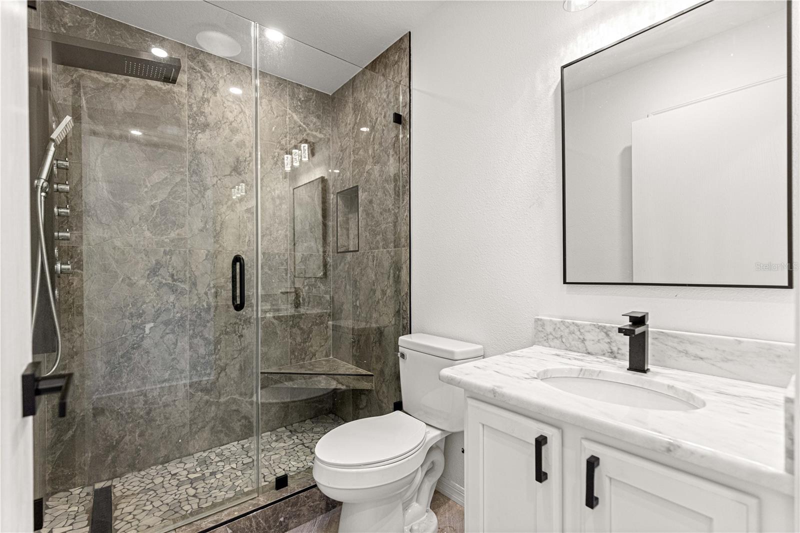 Image 27 of 46 For 8338 178th Deveaux Lane