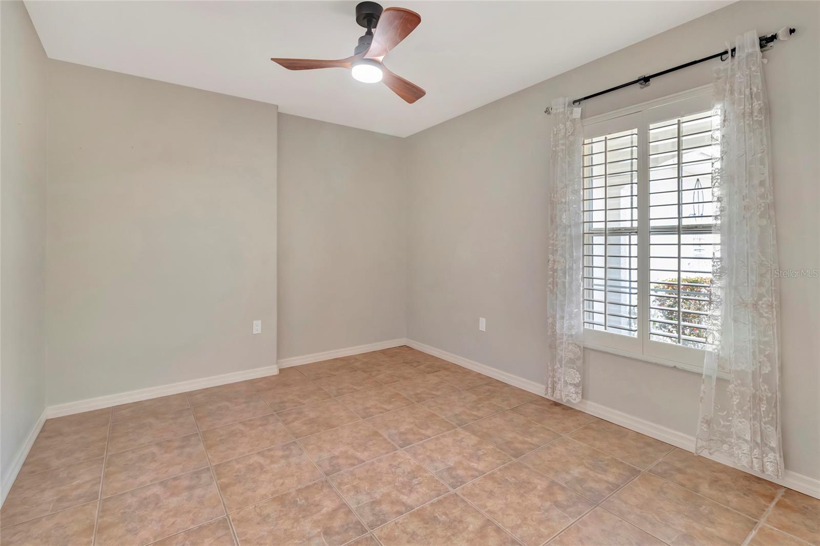 Image 11 of 56 For 106 Fairway Circle