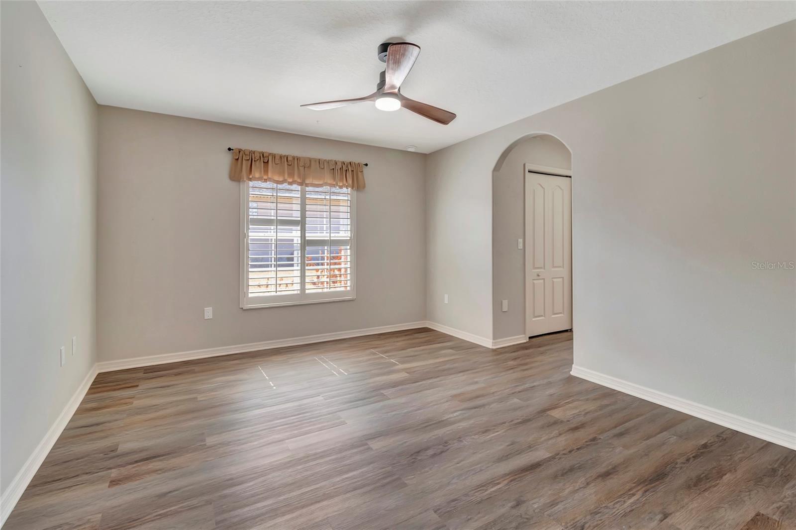 Image 15 of 56 For 106 Fairway Circle