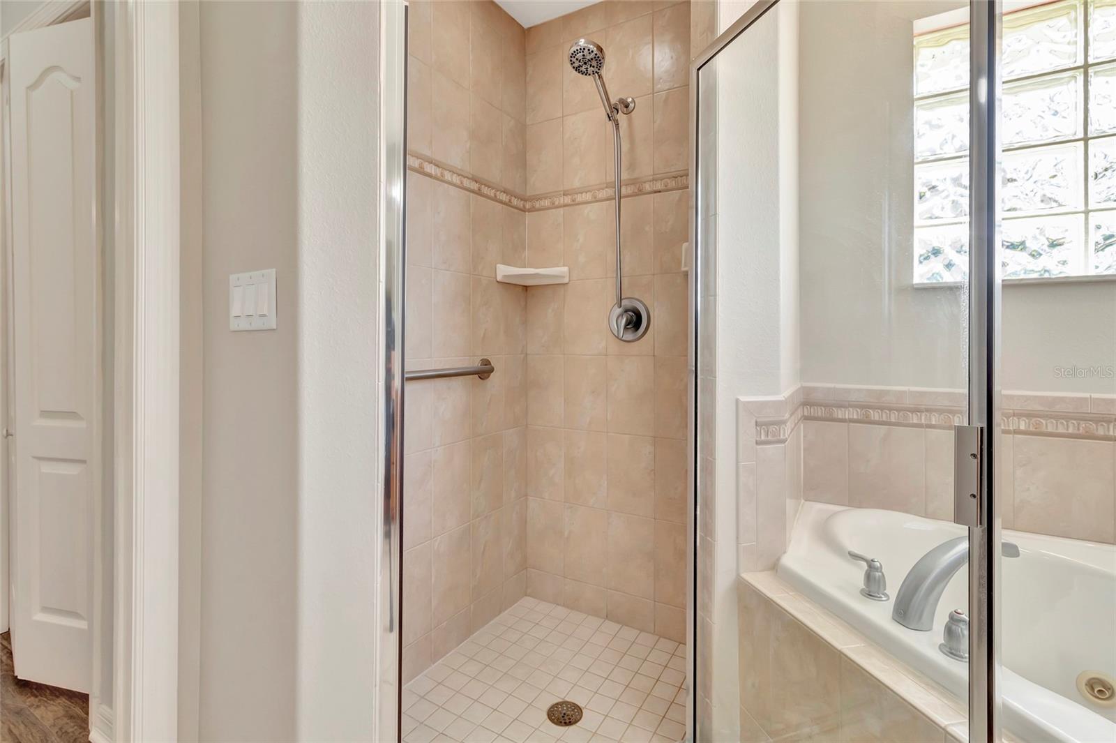 Image 22 of 56 For 106 Fairway Circle