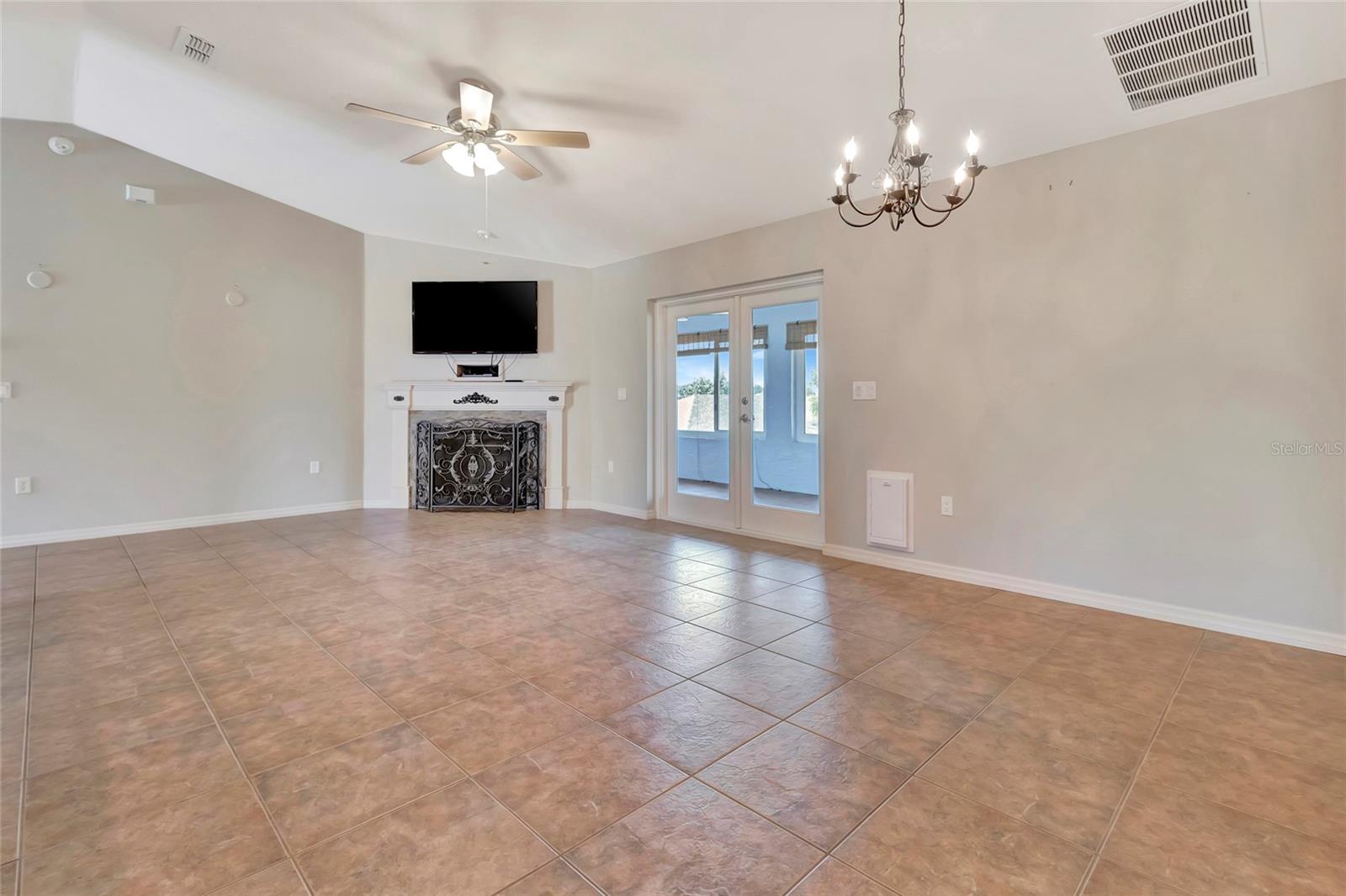 Image 25 of 56 For 106 Fairway Circle