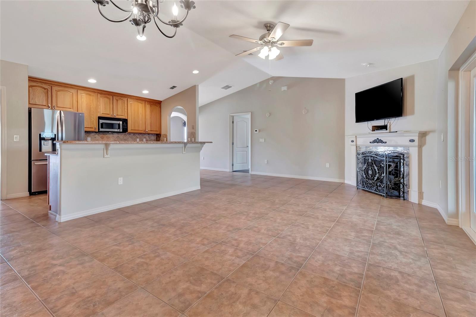 Image 26 of 56 For 106 Fairway Circle