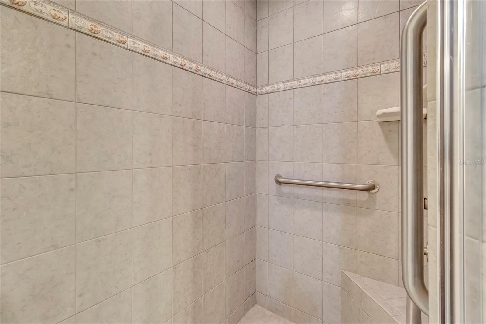 Image 32 of 56 For 106 Fairway Circle