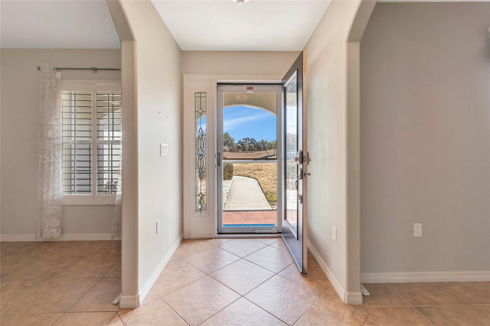 Image 8 of 56 For 106 Fairway Circle