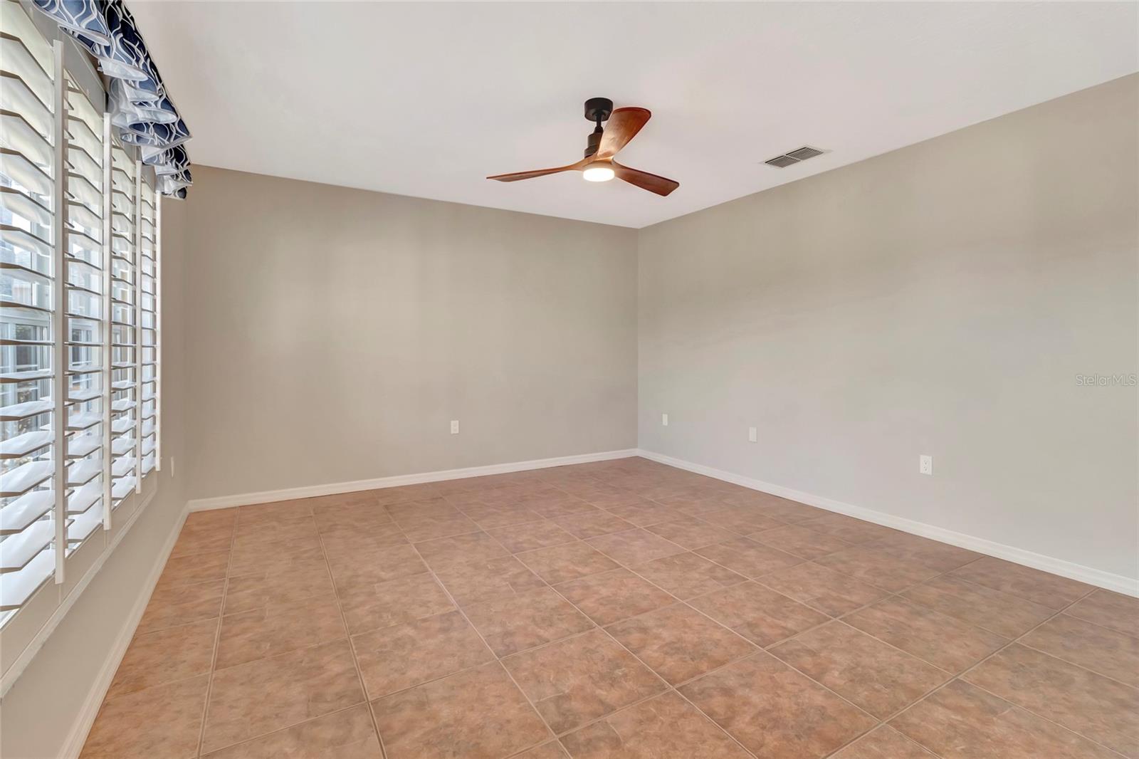 Image 9 of 56 For 106 Fairway Circle