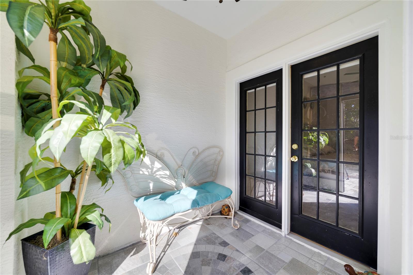 Image 22 of 26 For 13421 Fountainbleau Drive 4-1