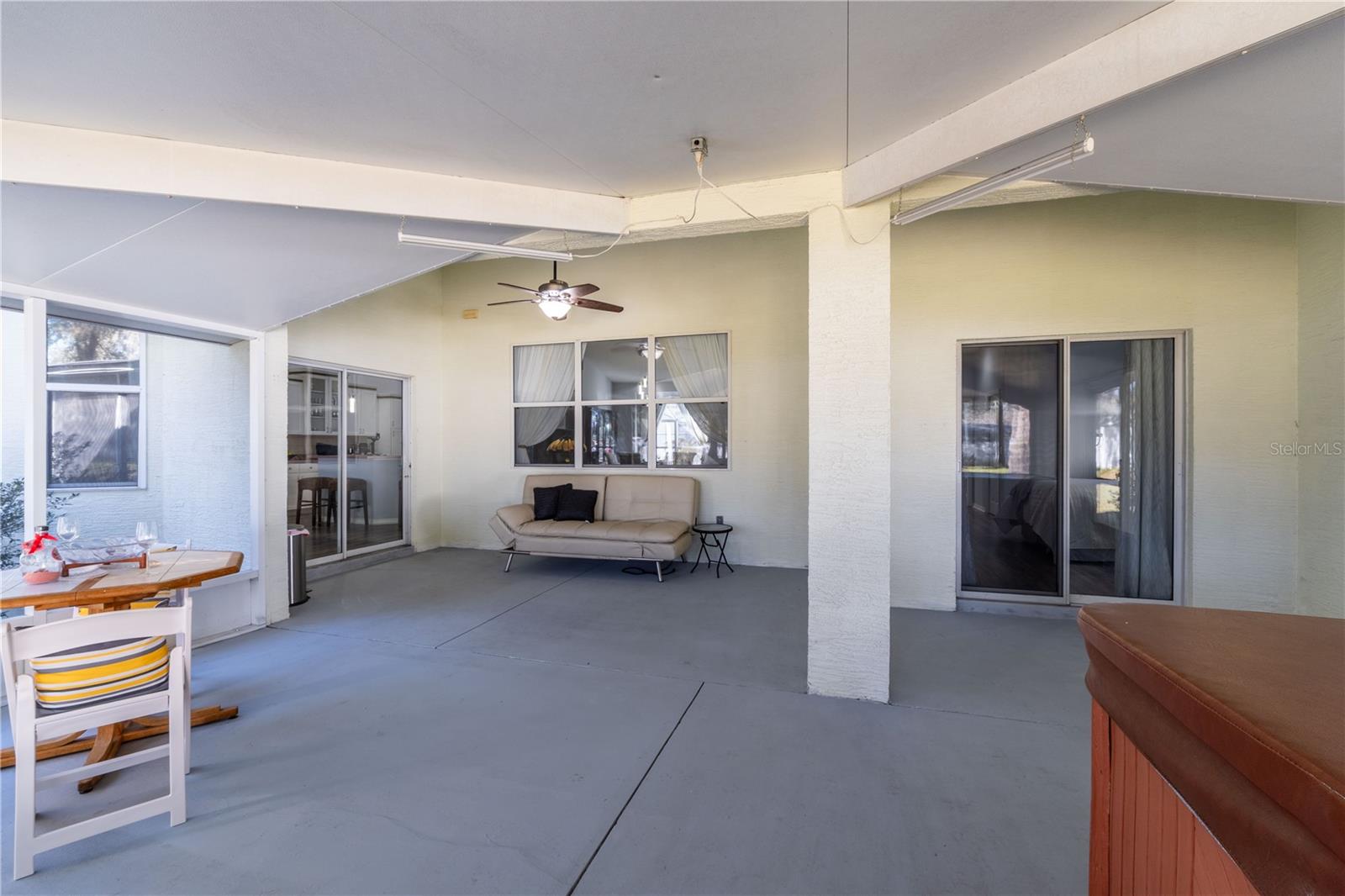 Listing photo id 11 for 36320 Piney Ridge Boulevard