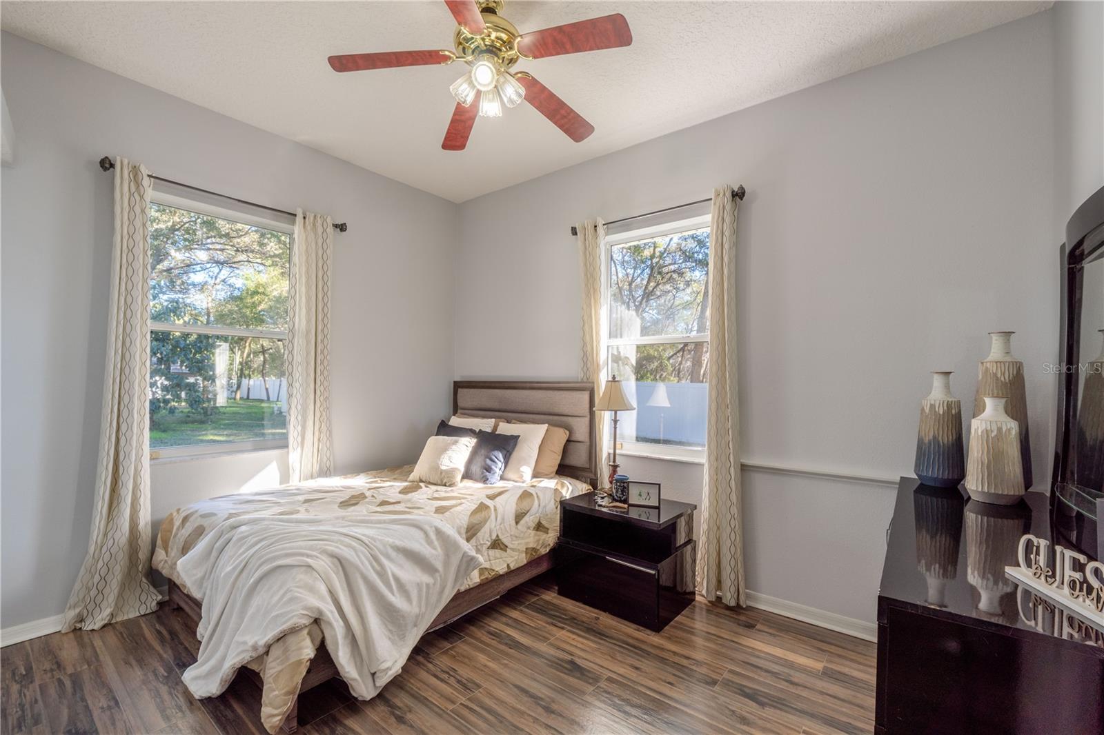 Listing photo id 27 for 36320 Piney Ridge Boulevard