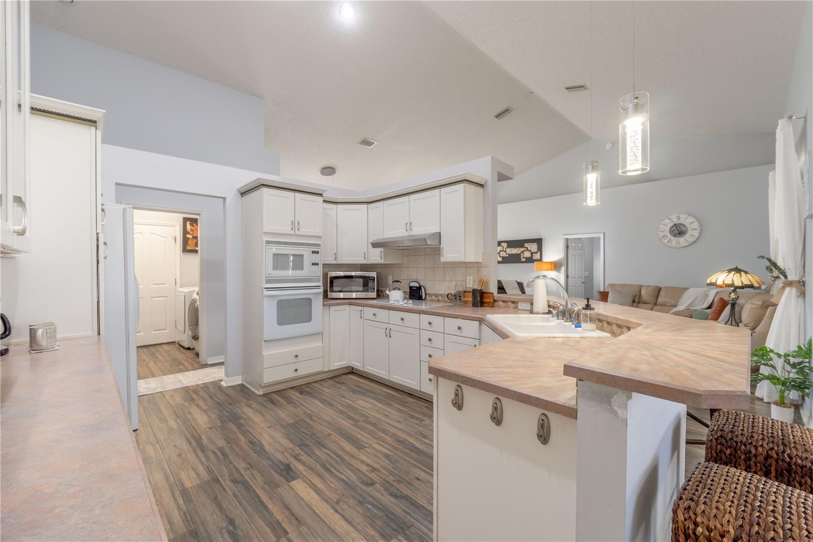 Listing photo id 36 for 36320 Piney Ridge Boulevard