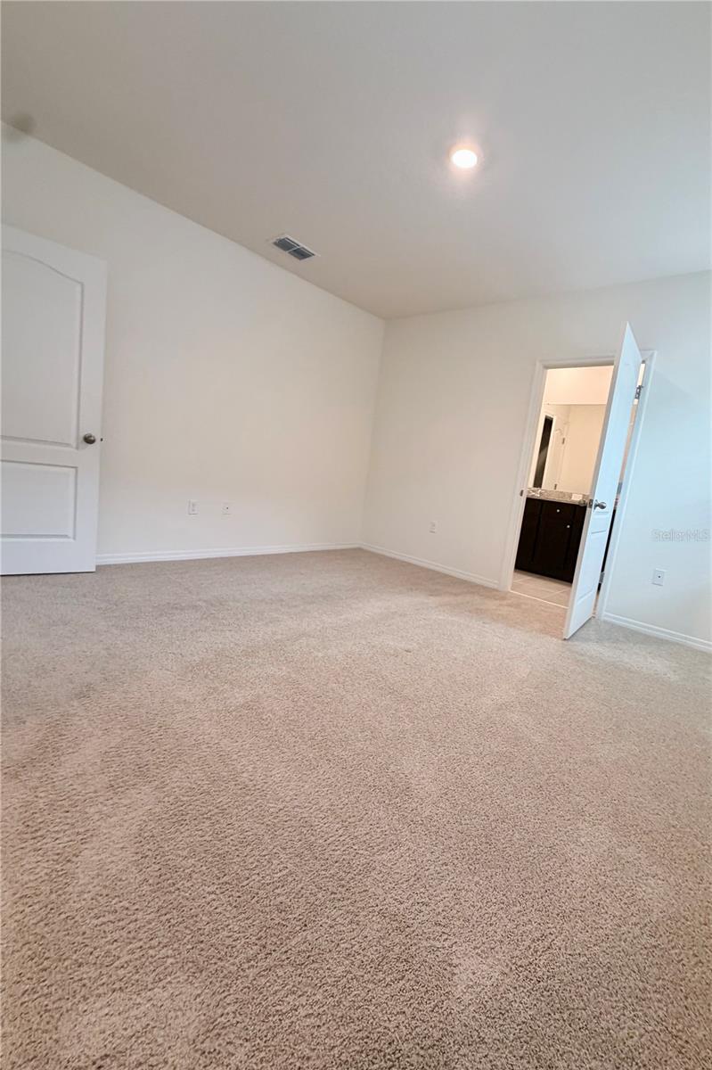 Image 18 of 31 For 824 Horsetail Drive