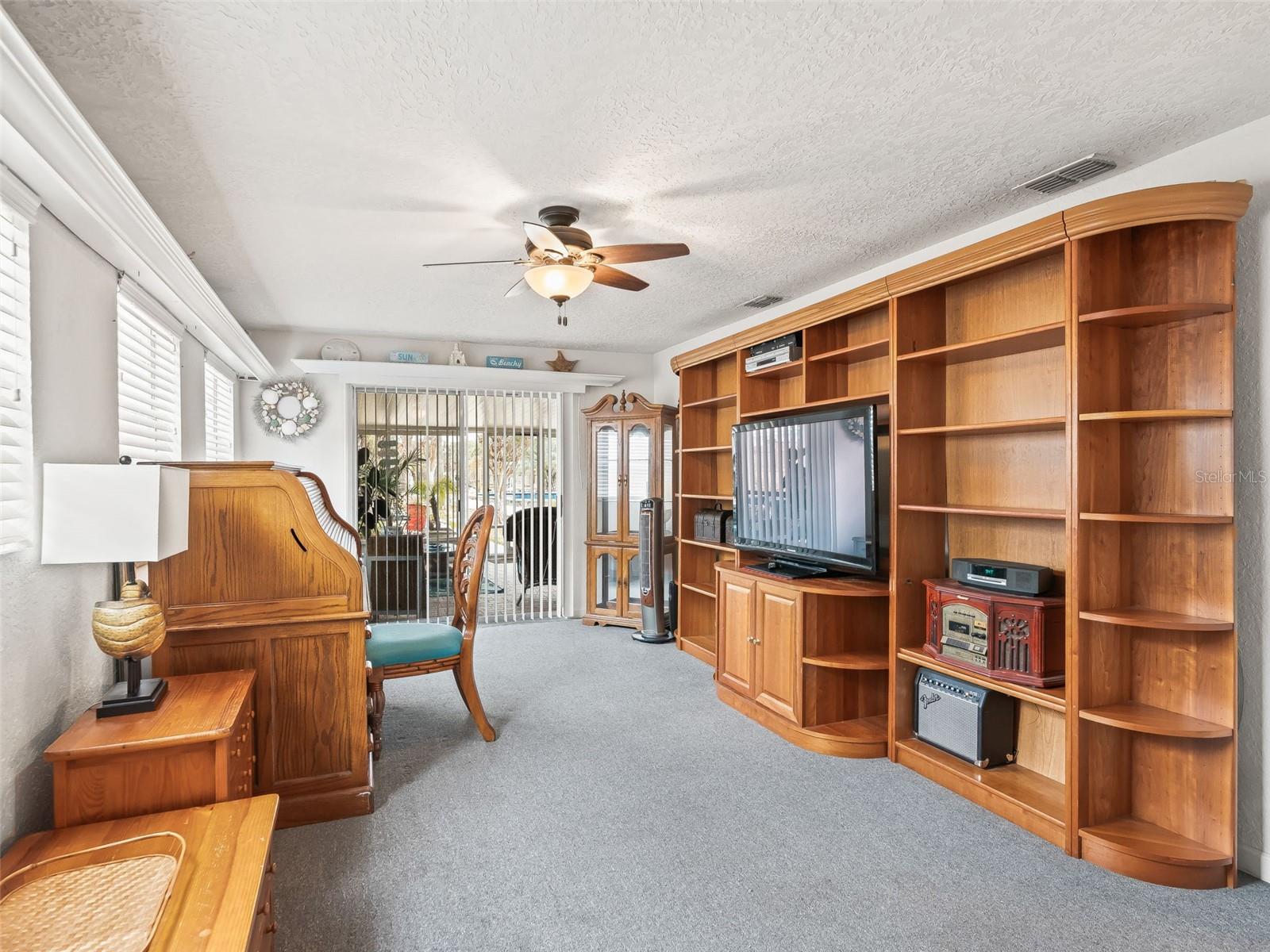 Image 14 of 38 For 1424 Us 301  