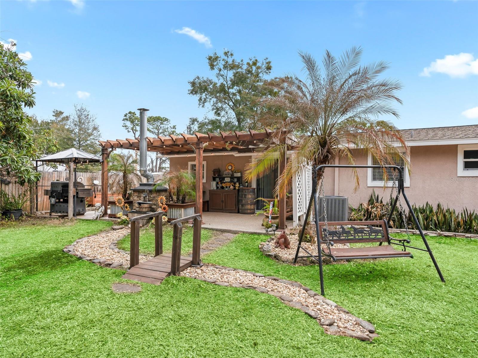 Image 23 of 38 For 1424 Us 301  